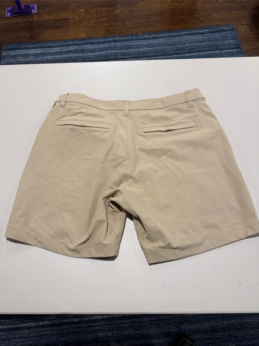 lululemon athletica Men's Khaki Flat-Front Performance Shorts